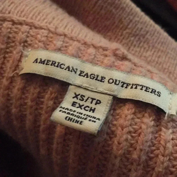 American Eagle Sweater with choker neck - Picture 3 of 5